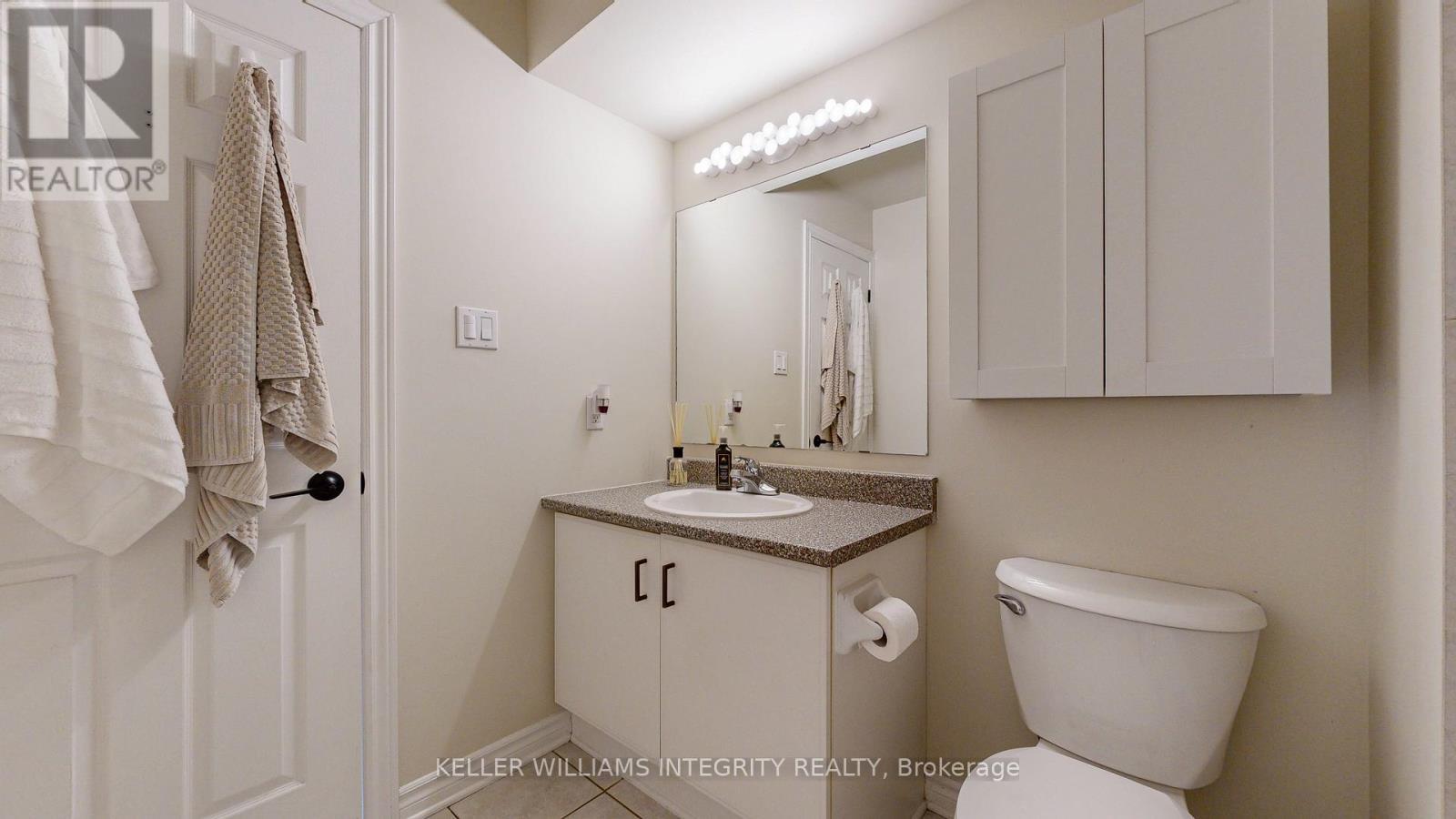












245 CUMBERLAND STREET

,
Ottawa,




Ontario
K1N8W6

