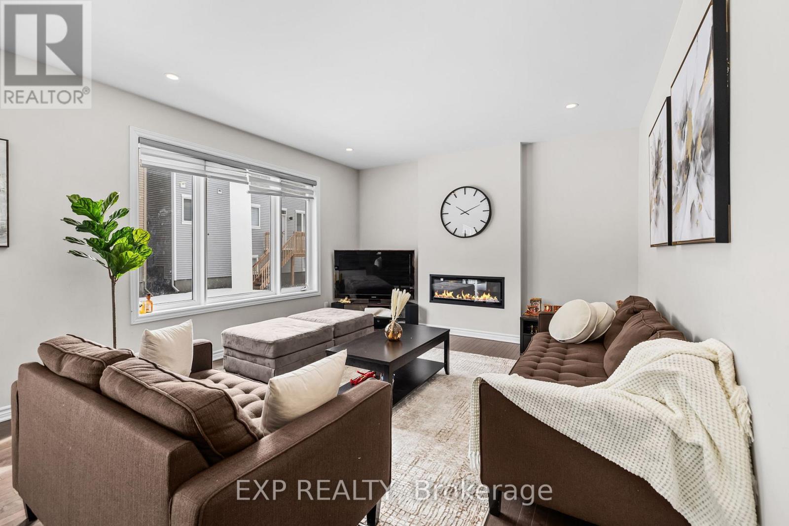 












229 APPALACHIAN CIRCLE

,
Ottawa,




Ontario
K2J6X4

