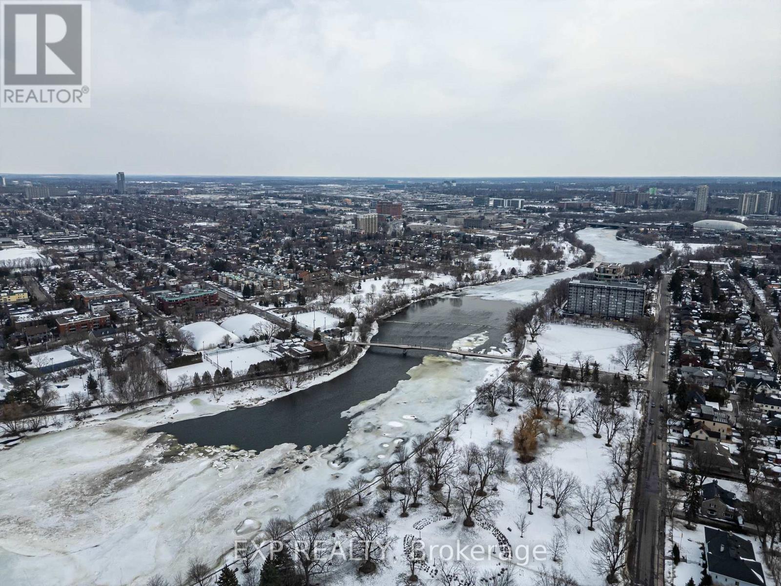 












1104 - 373 LAURIER AVENUE E

,
Ottawa,




Ontario
K1N8X6

