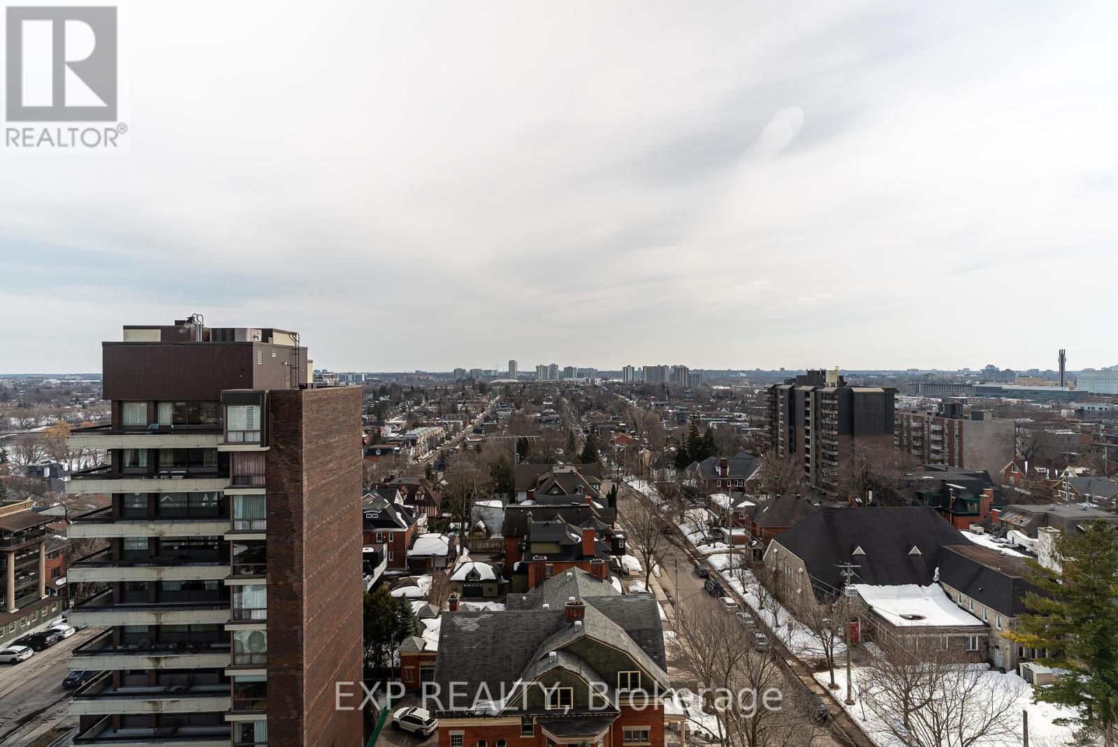 












1104 - 373 LAURIER AVENUE E

,
Ottawa,




Ontario
K1N8X6

