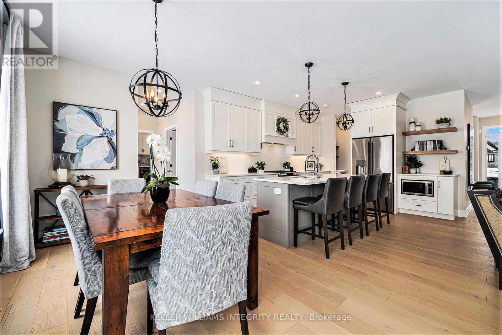 












308 AUTUMN MEADOW WAY

,
Ottawa,




Ontario
K2A2T0


