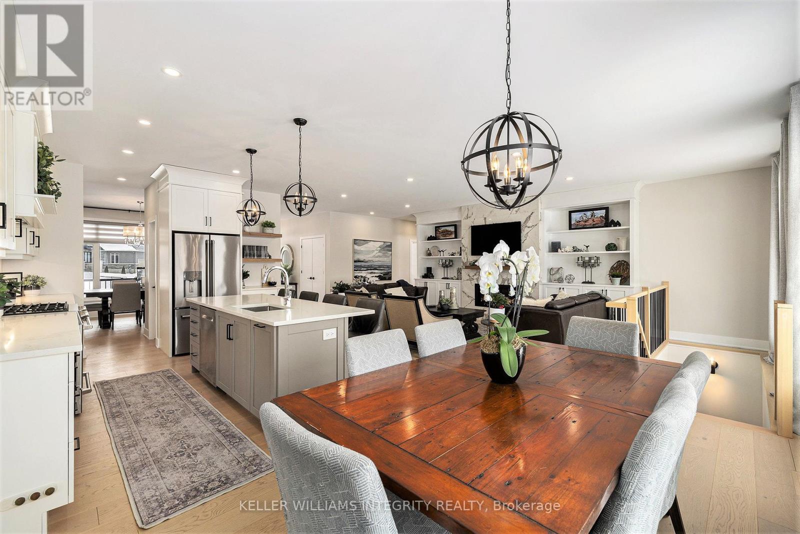 












308 AUTUMN MEADOW WAY

,
Ottawa,




Ontario
K2A2T0

