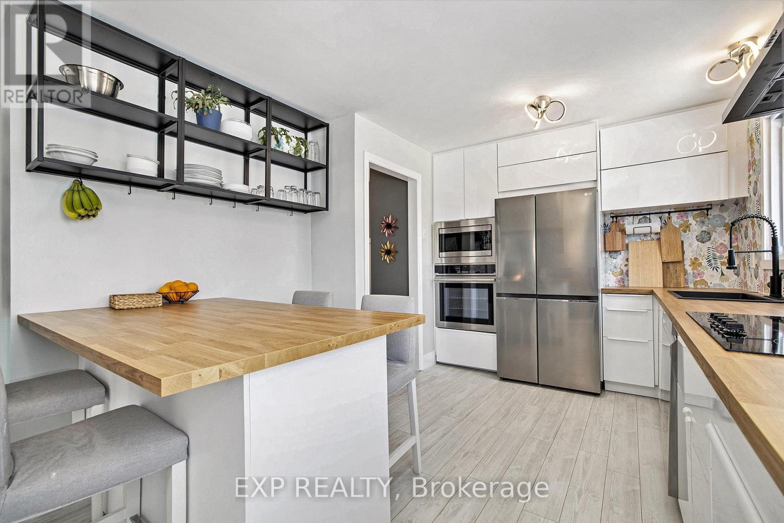 












179 WELLINGTON STREET

,
Carleton Place,




Ontario
K7C1B4

