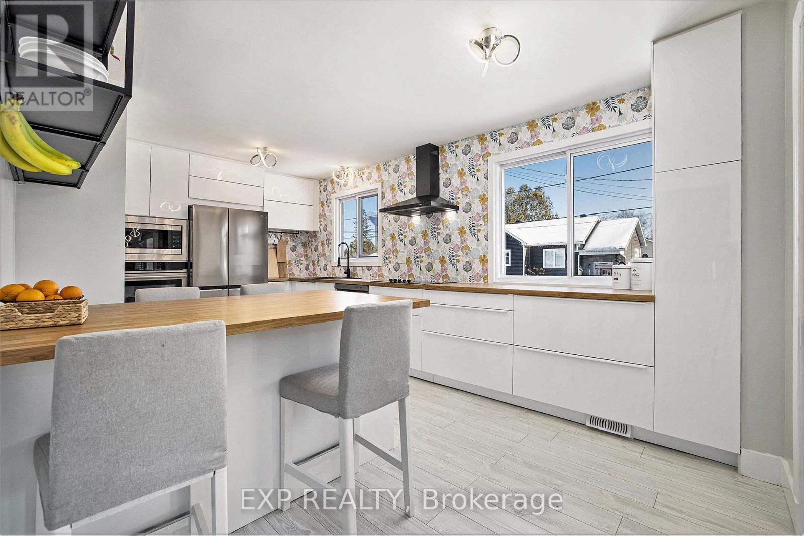 












179 WELLINGTON STREET

,
Carleton Place,




Ontario
K7C1B4

