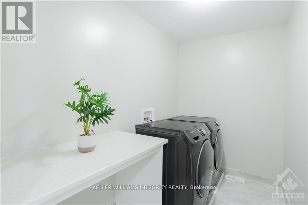 












551 TRIANGLE STREET

,
Ottawa,




Ontario
K2V0M5

