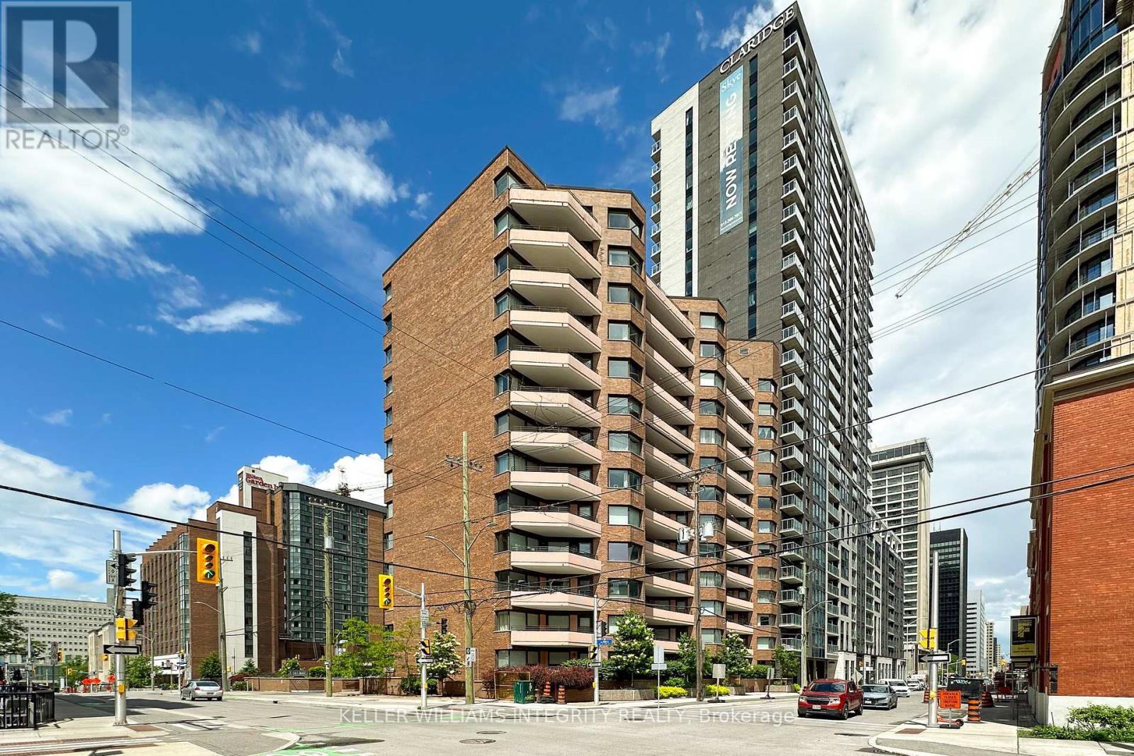 












503 - 151 BAY STREET

,
Ottawa,




Ontario
K1R7T2

