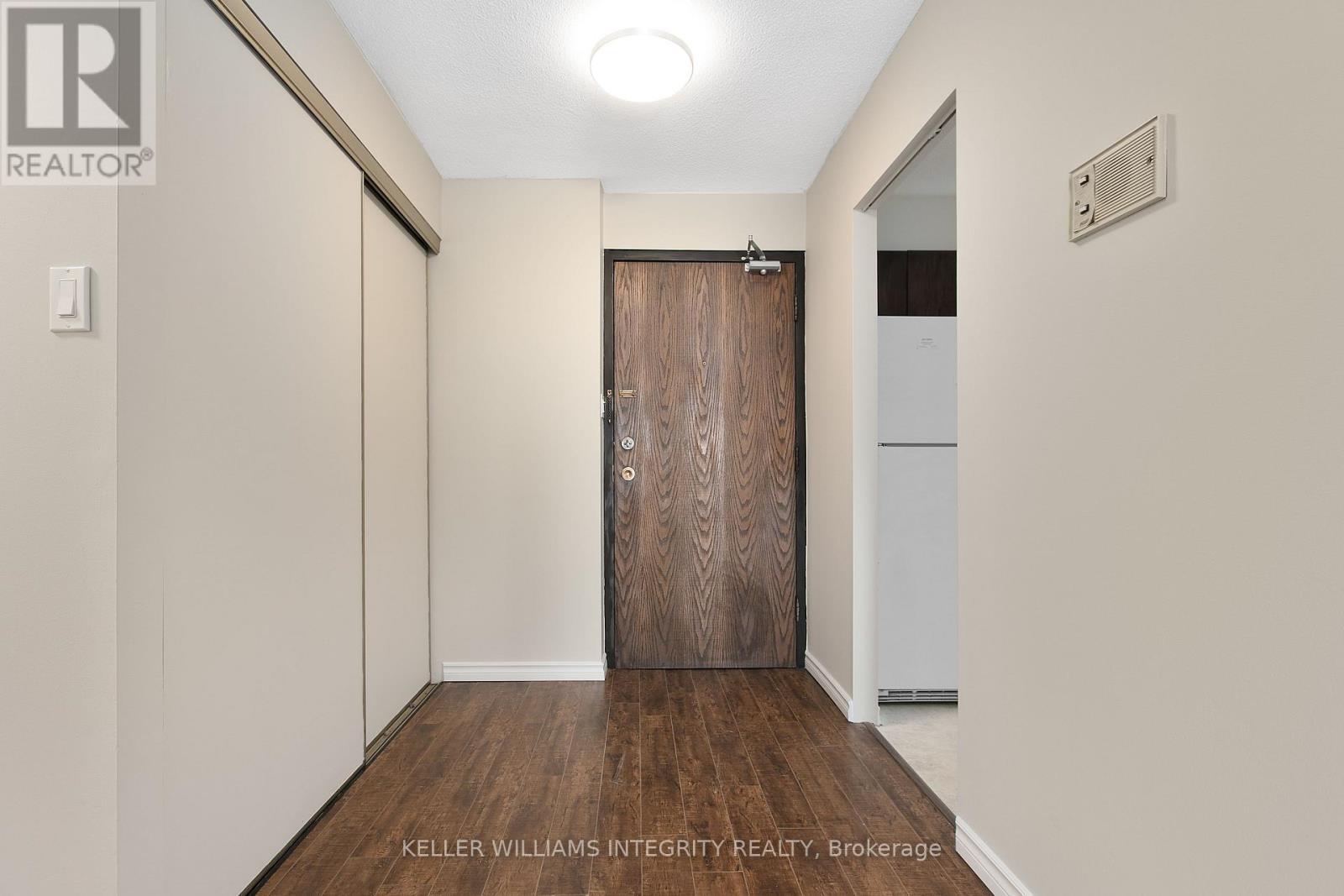 












503 - 151 BAY STREET

,
Ottawa,




Ontario
K1R7T2


