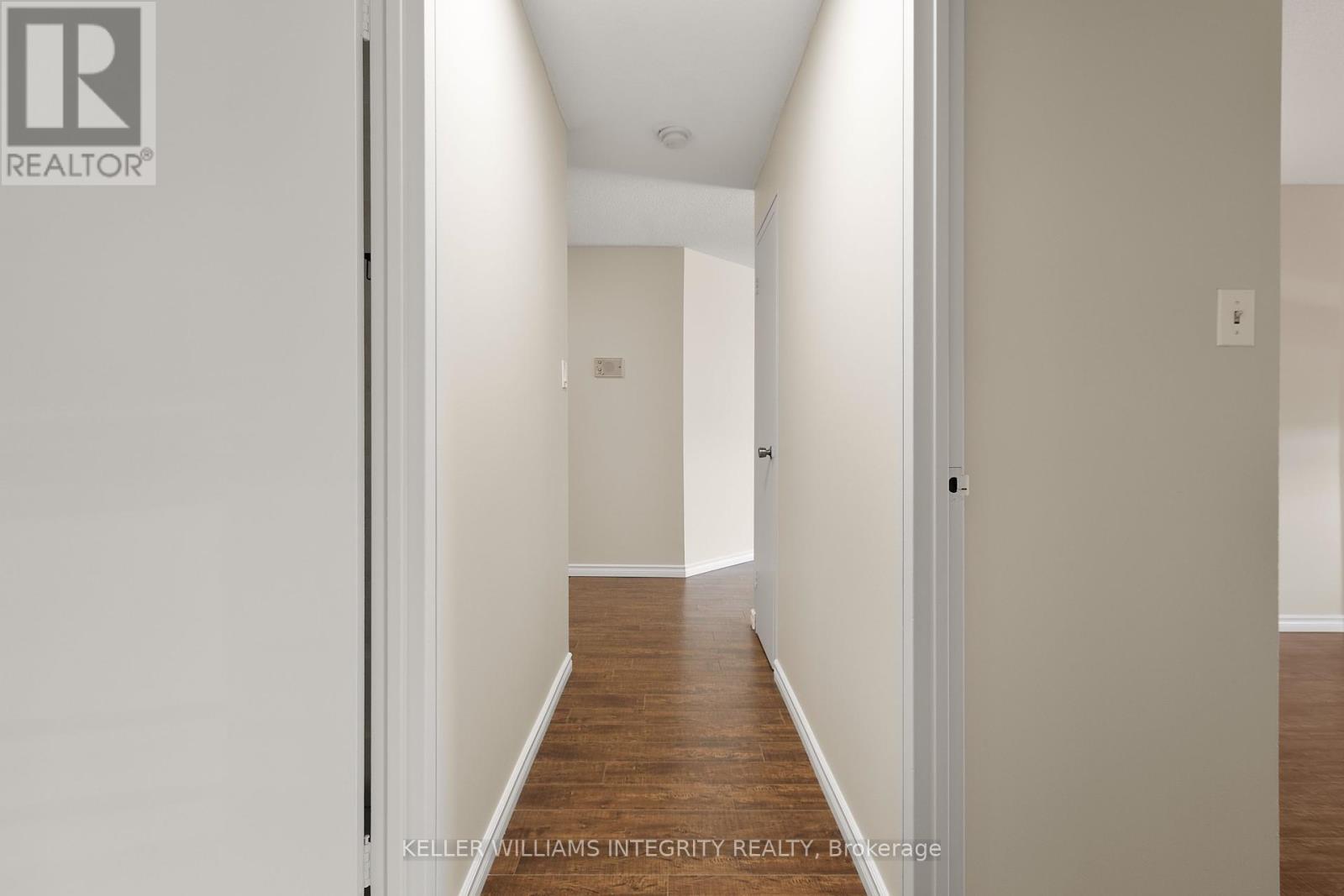 












503 - 151 BAY STREET

,
Ottawa,




Ontario
K1R7T2

