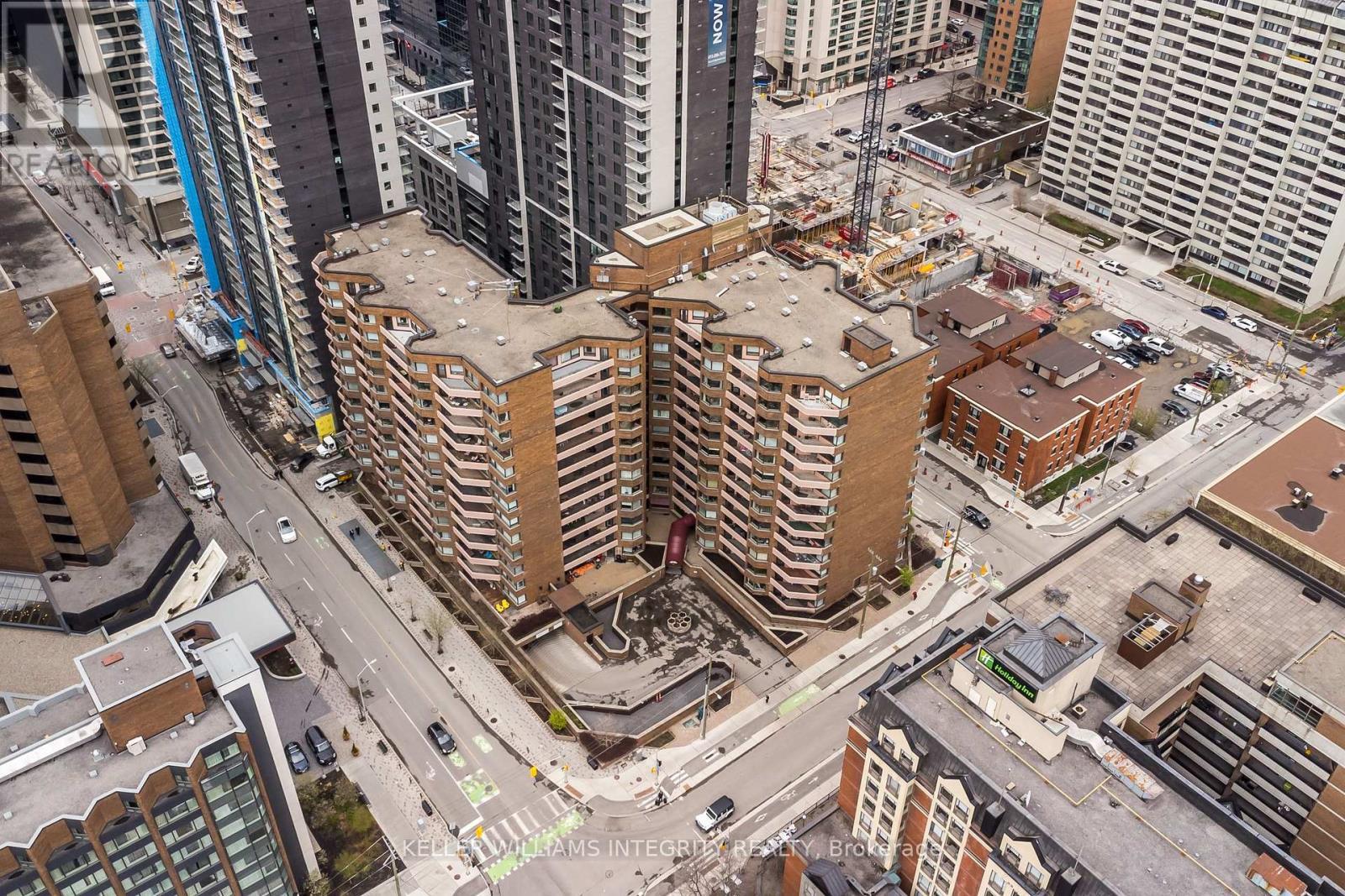 












503 - 151 BAY STREET

,
Ottawa,




Ontario
K1R7T2

