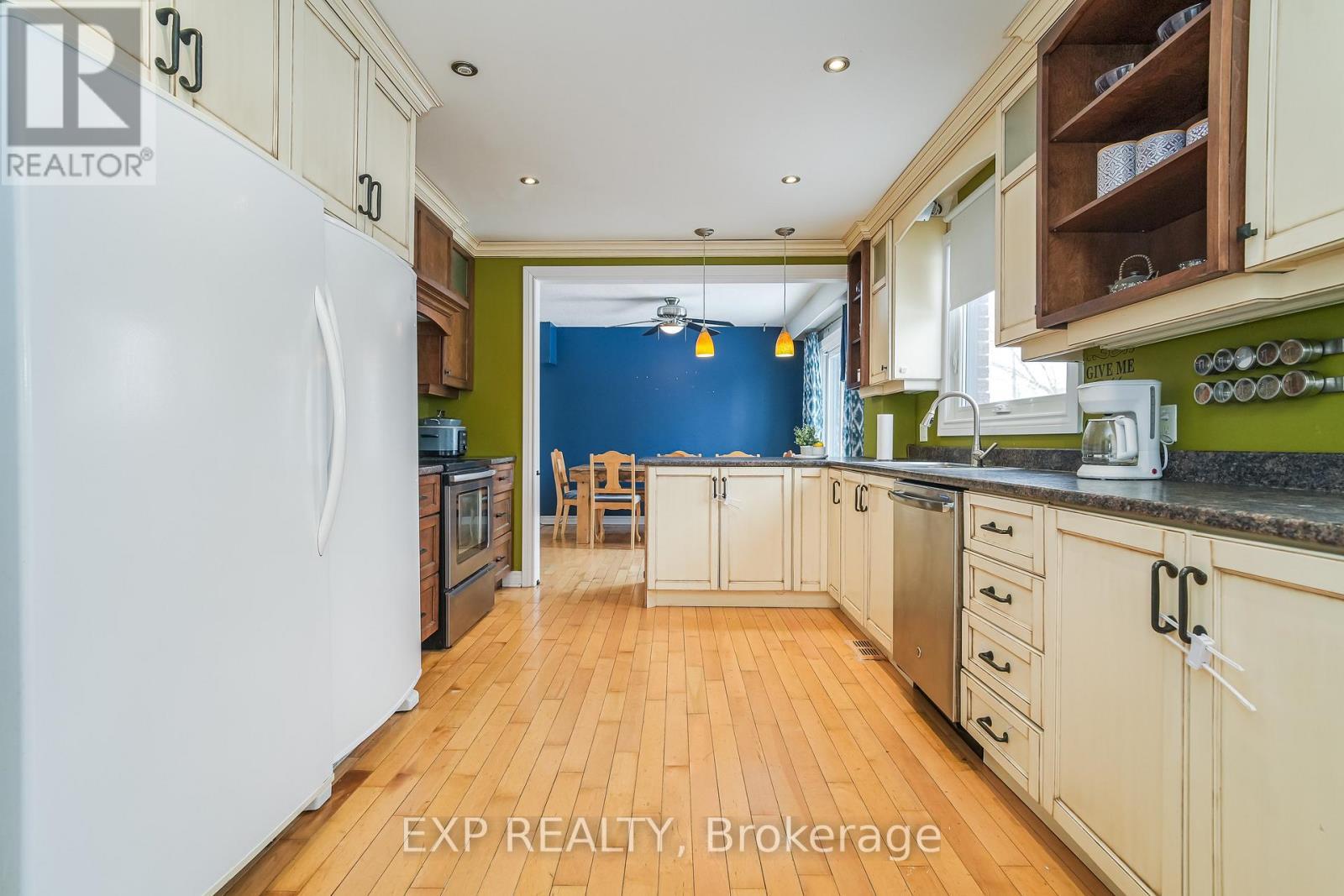 












4441 STAGECOACH ROAD

,
Ottawa,




Ontario
K0A2W0

