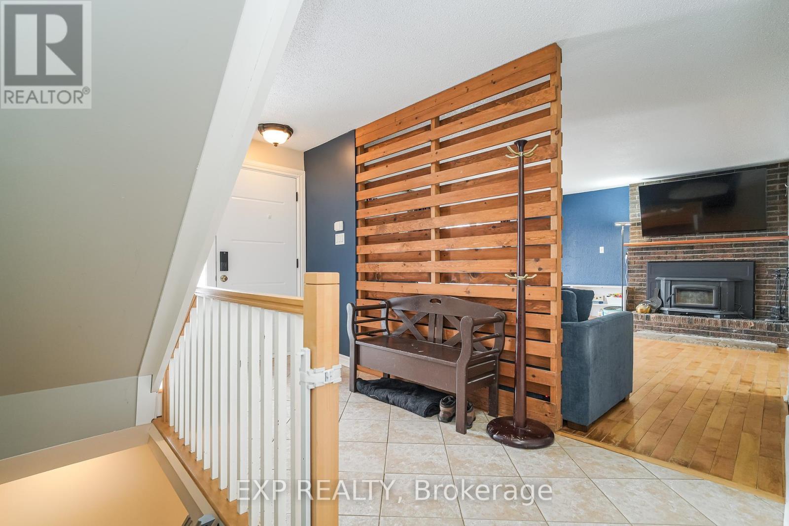 












4441 STAGECOACH ROAD

,
Ottawa,




Ontario
K0A2W0


