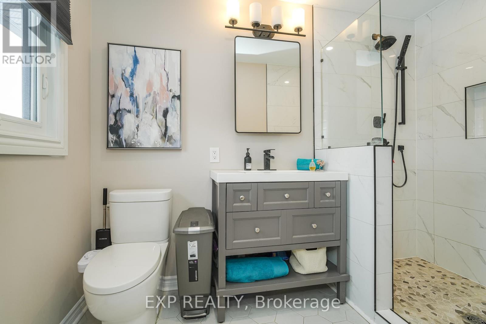 












4441 STAGECOACH ROAD

,
Ottawa,




Ontario
K0A2W0

