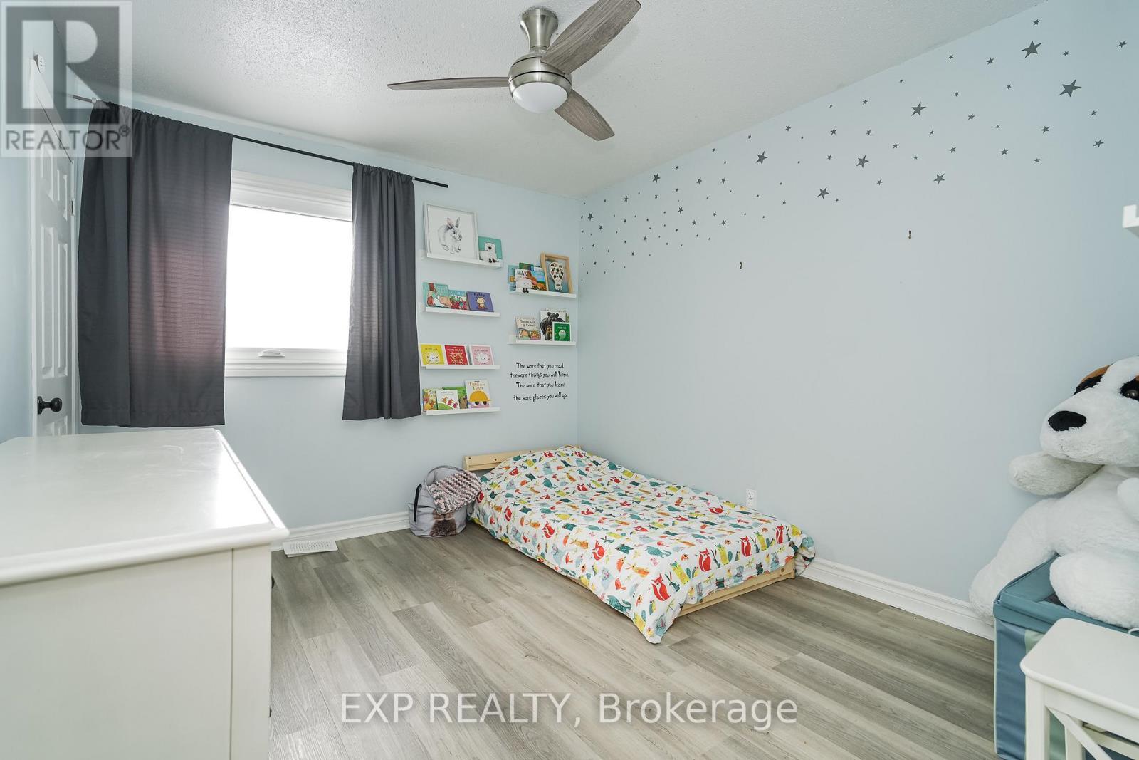 












4441 STAGECOACH ROAD

,
Ottawa,




Ontario
K0A2W0

