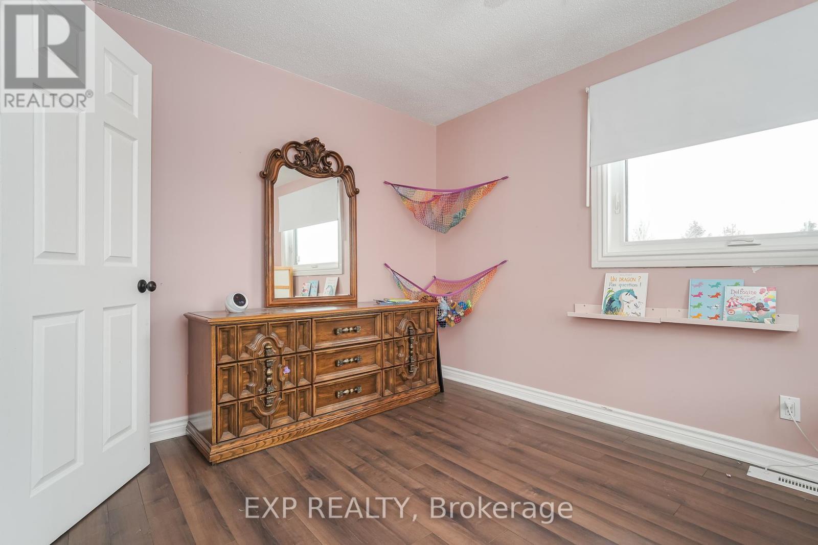 












4441 STAGECOACH ROAD

,
Ottawa,




Ontario
K0A2W0

