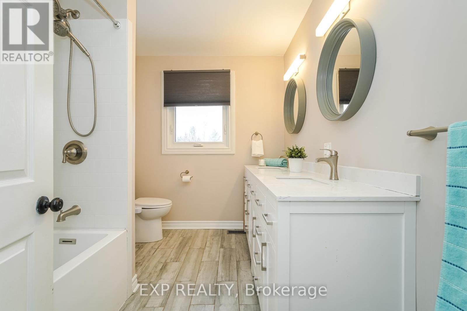 












4441 STAGECOACH ROAD

,
Ottawa,




Ontario
K0A2W0

