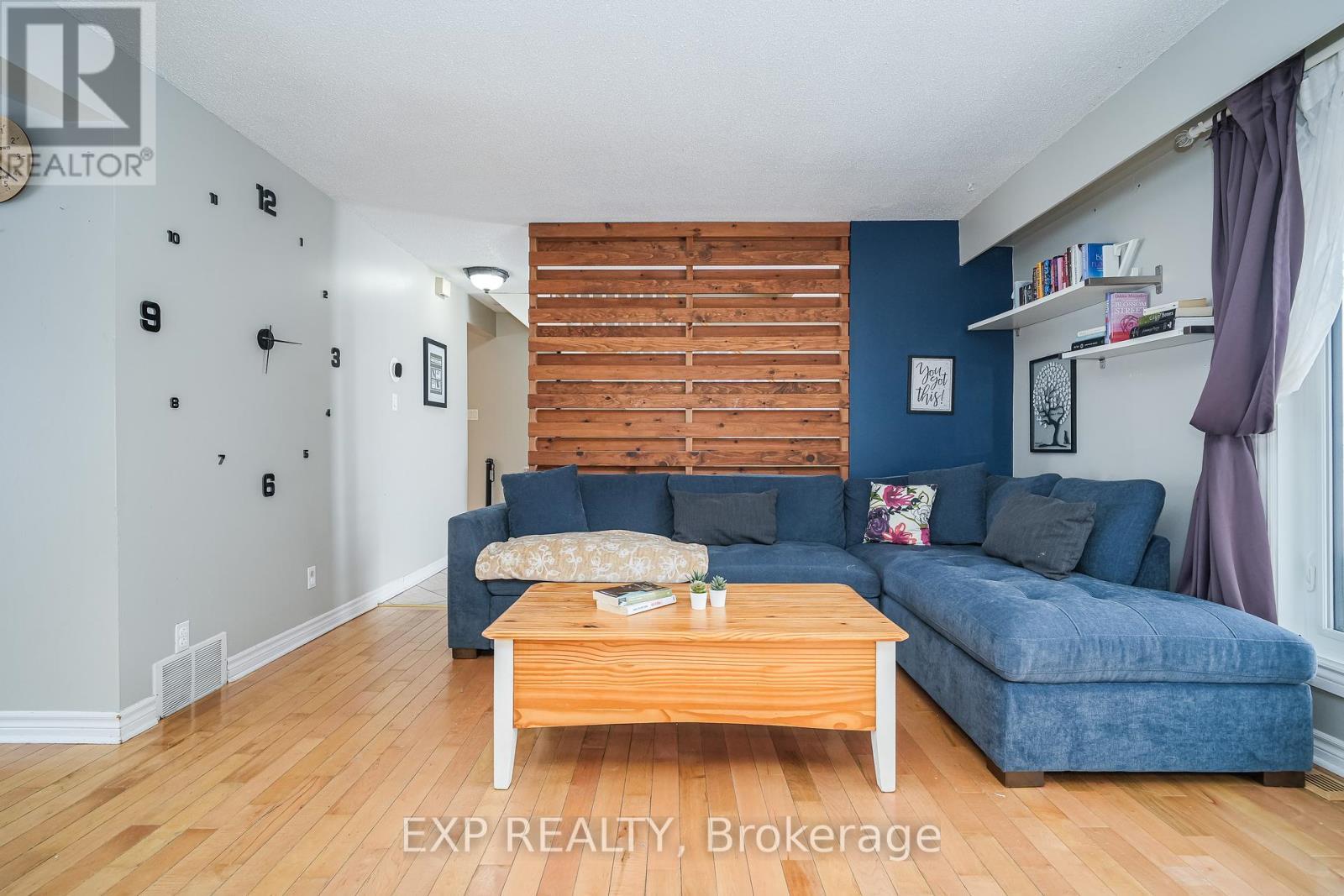 












4441 STAGECOACH ROAD

,
Ottawa,




Ontario
K0A2W0

