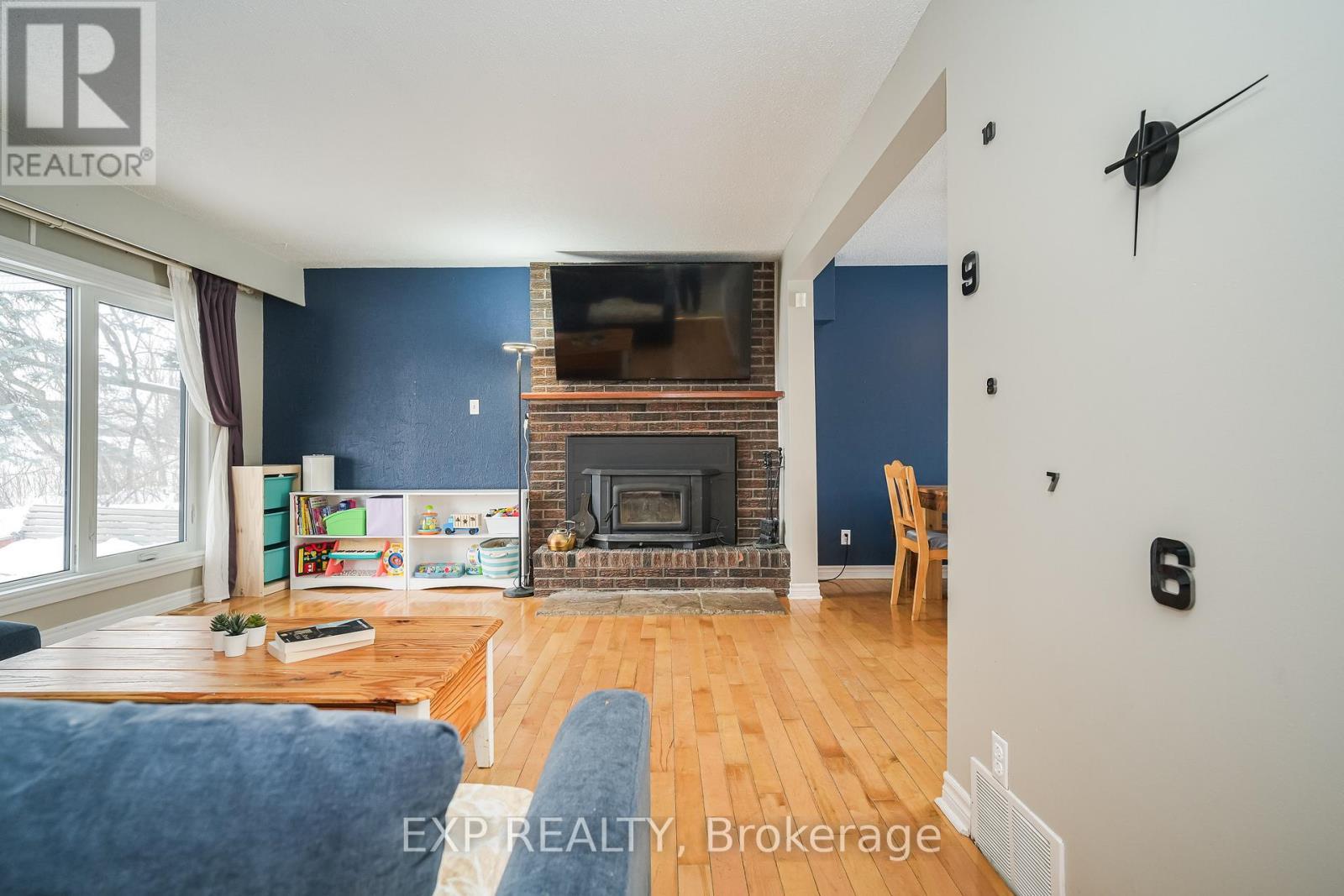












4441 STAGECOACH ROAD

,
Ottawa,




Ontario
K0A2W0

