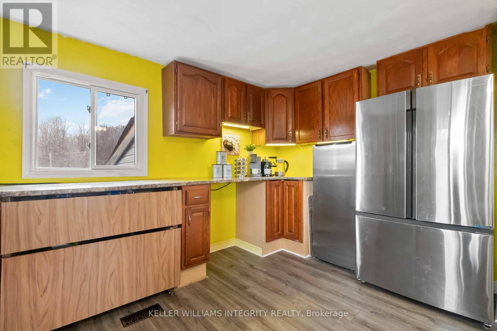 












295 GLENVIEW ROAD

,
Drummond/North Elmsley,




Ontario
K7A4S4


