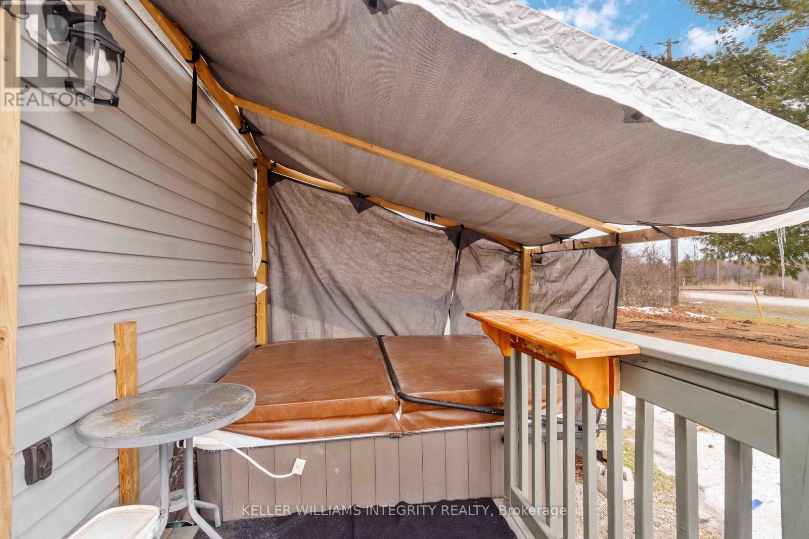 












295 GLENVIEW ROAD

,
Drummond/North Elmsley,




Ontario
K7A4S4

