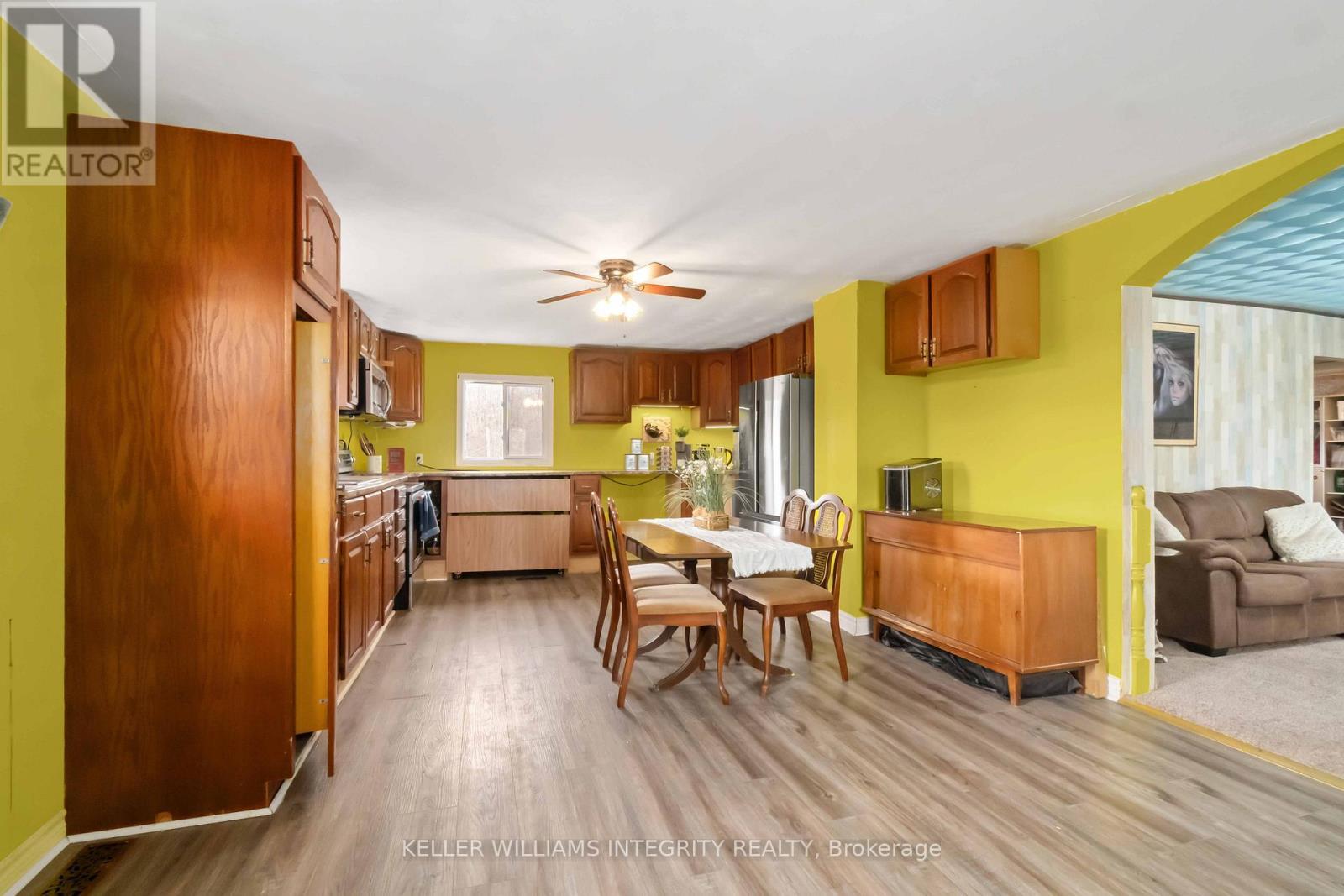 












295 GLENVIEW ROAD

,
Drummond/North Elmsley,




Ontario
K7A4S4

