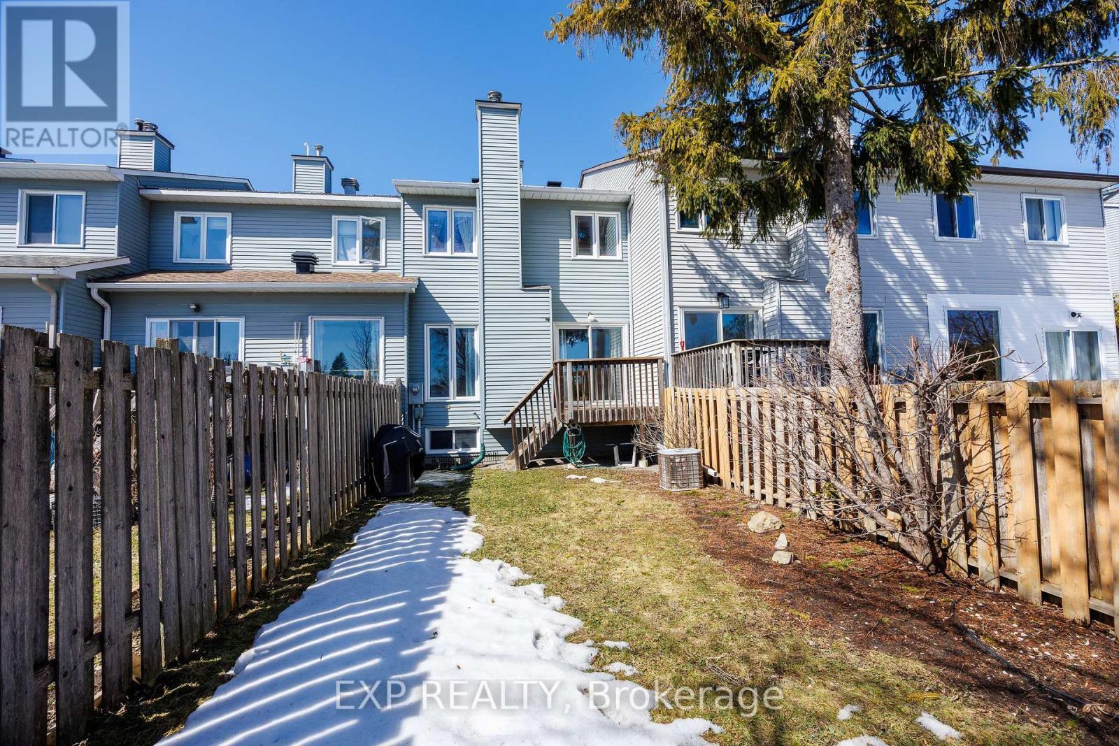 












90 PICKWICK DRIVE

,
Ottawa,




Ontario
K2J3E2

