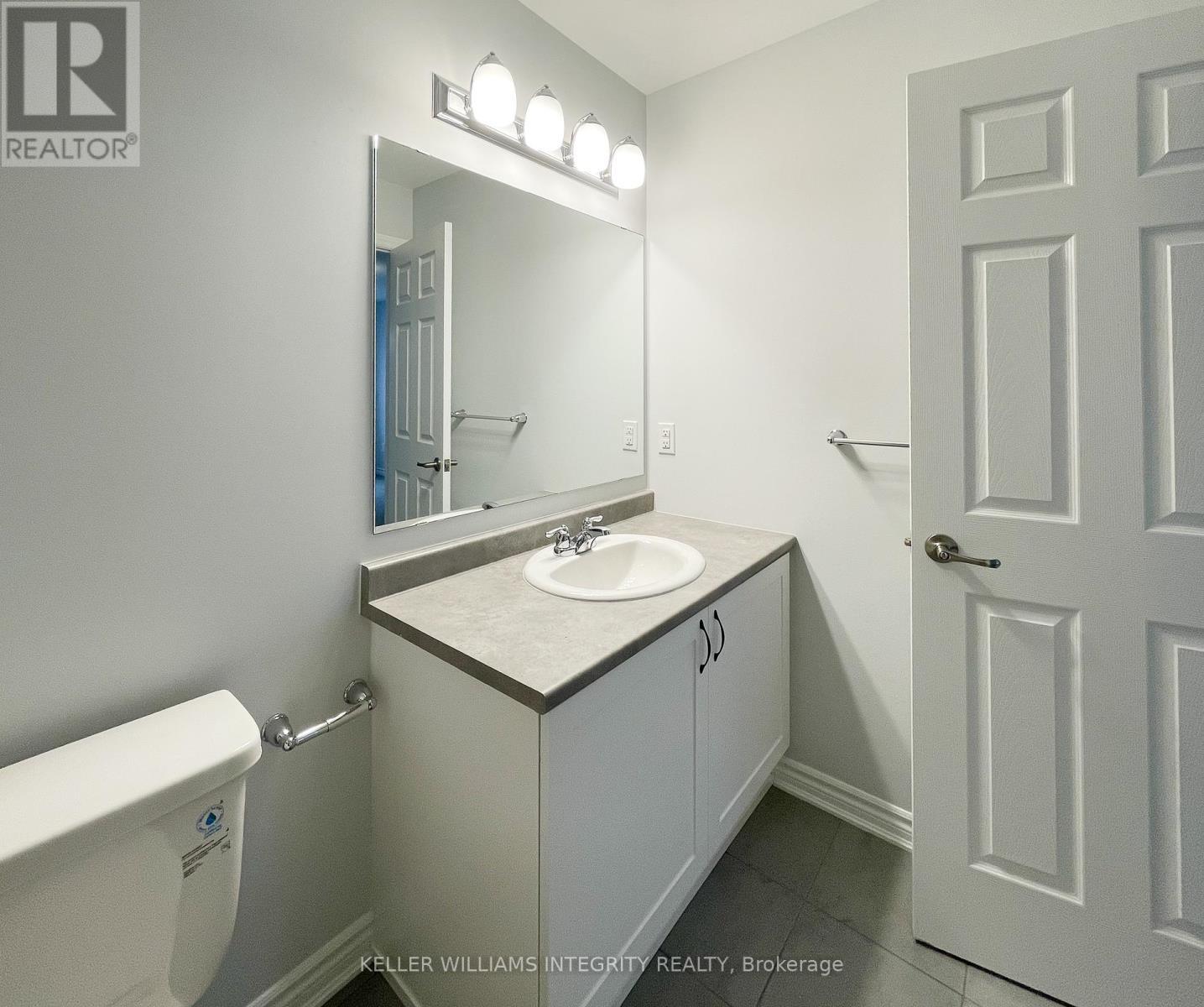 












610 DAMSON GARDENS GROVE

,
Ottawa,




Ontario
K2J7C8


