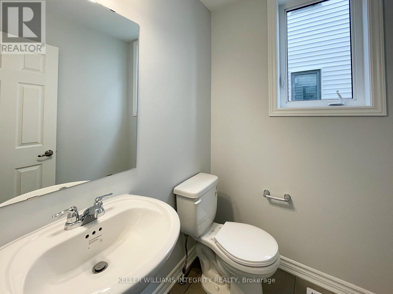 












610 DAMSON GARDENS GROVE

,
Ottawa,




Ontario
K2J7C8

