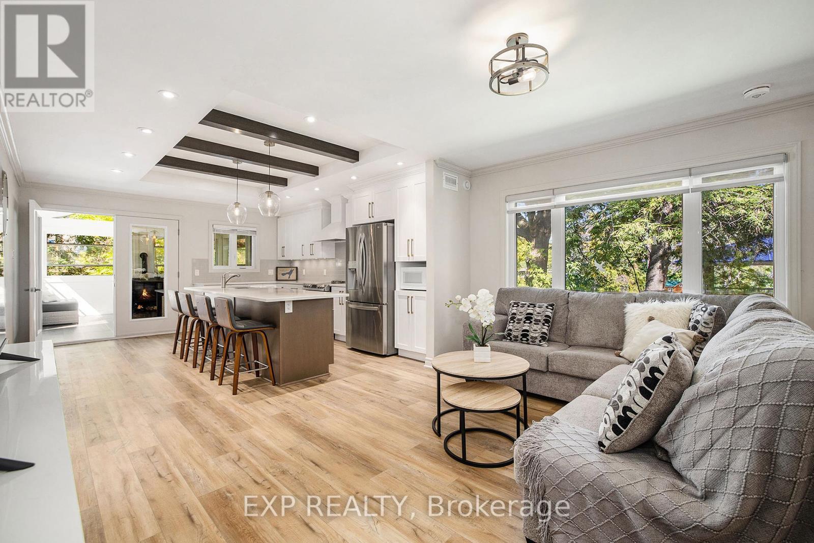 












6 WHELAN STREET N

,
Westport,




Ontario
K0G1X0

