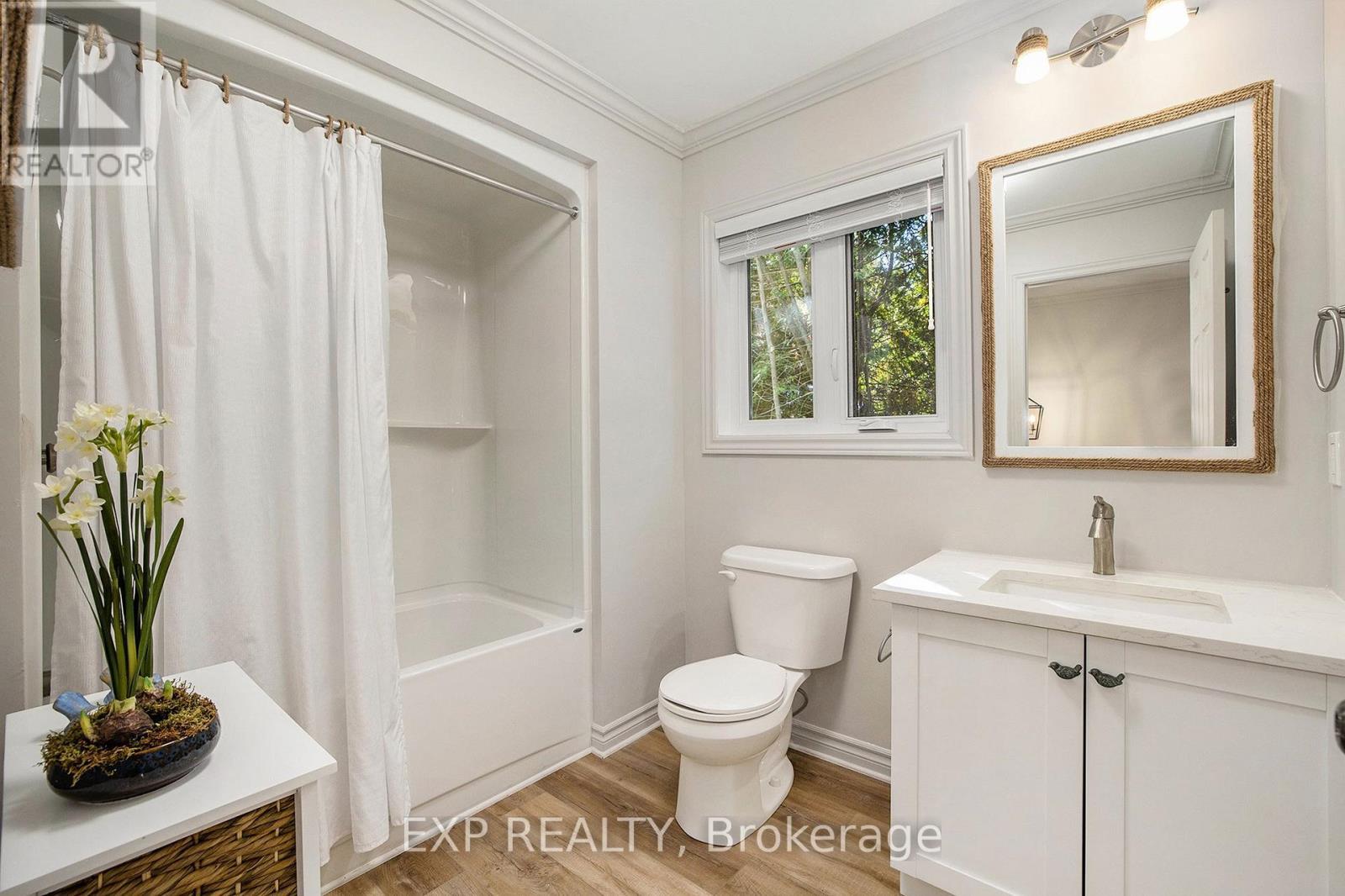 












6 WHELAN STREET N

,
Westport,




Ontario
K0G1X0

