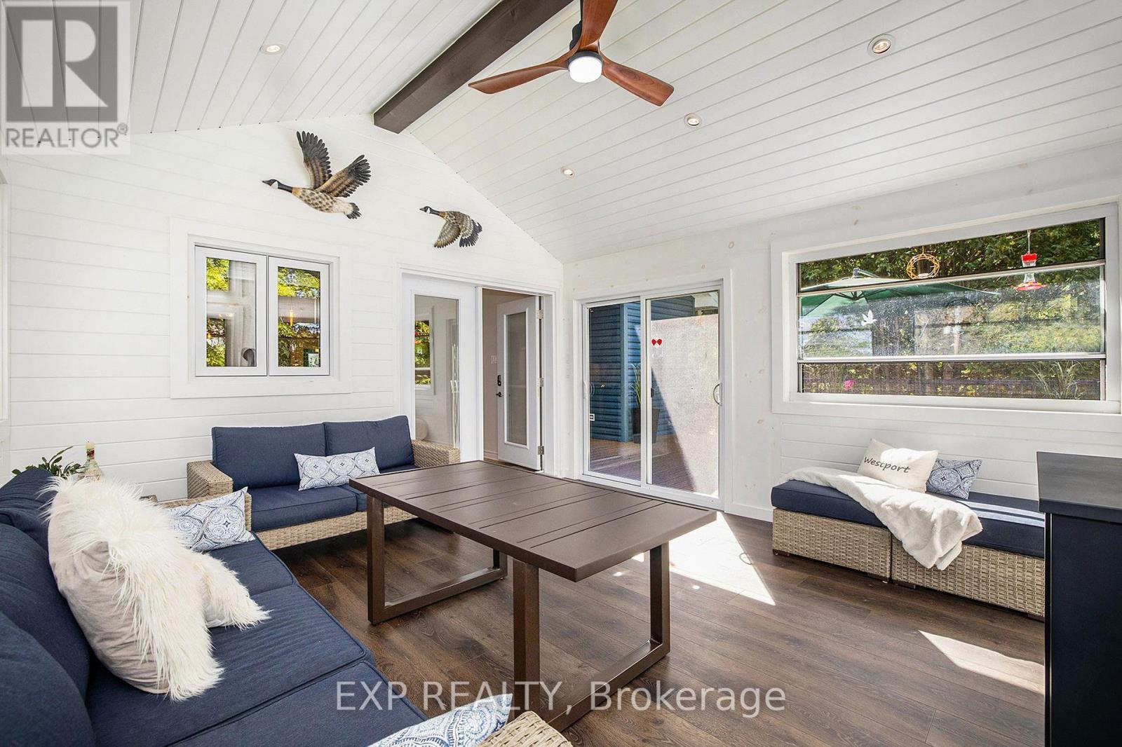 












6 WHELAN STREET N

,
Westport,




Ontario
K0G1X0

