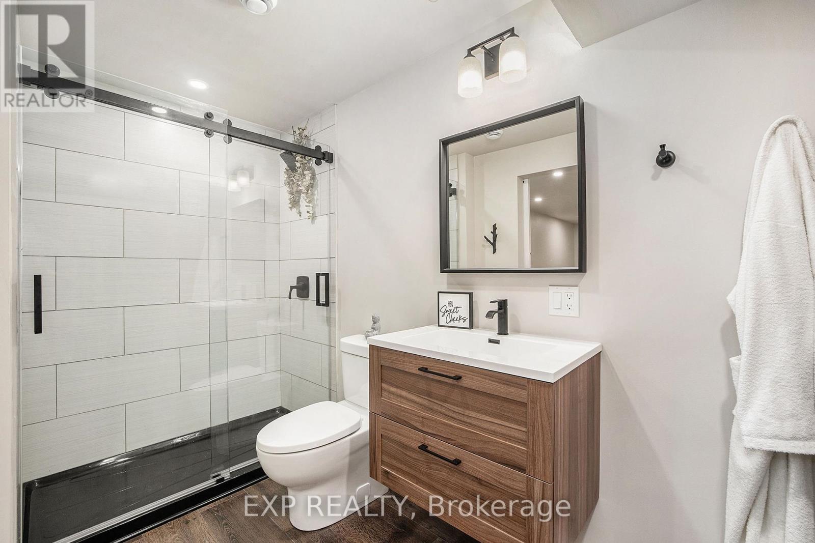 












6 WHELAN STREET N

,
Westport,




Ontario
K0G1X0

