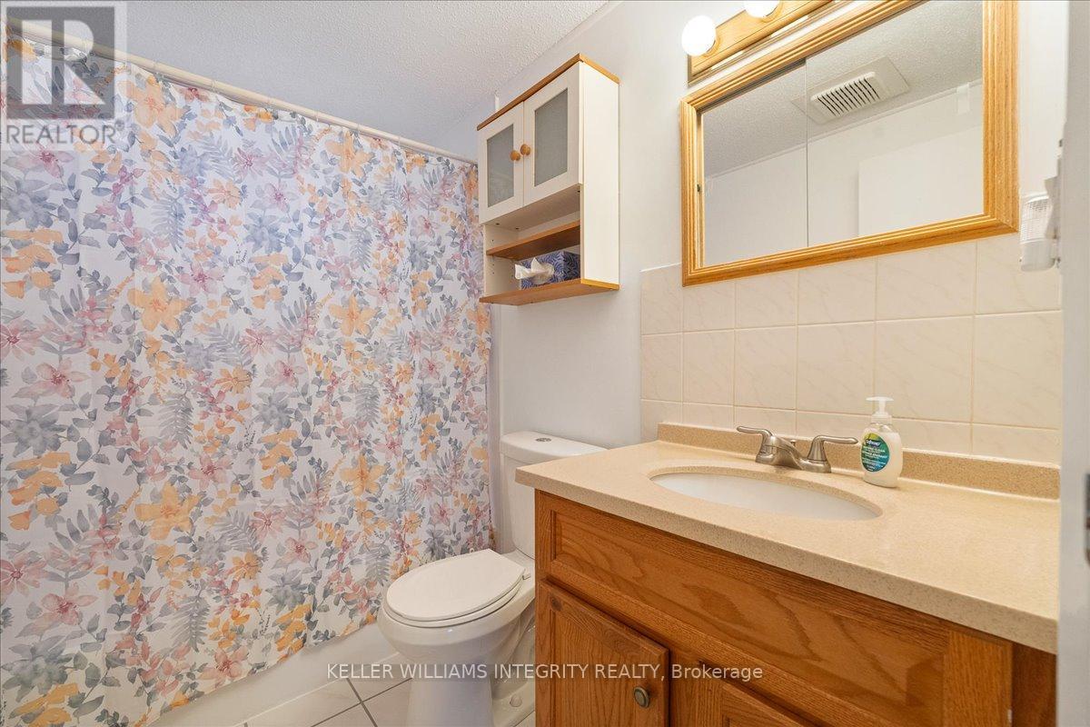 












320 REYNOLDS DRIVE

,
Ottawa,




Ontario
K1E1T2

