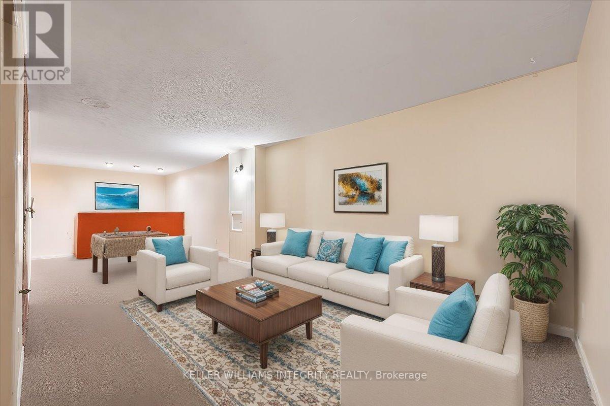 












320 REYNOLDS DRIVE

,
Ottawa,




Ontario
K1E1T2

