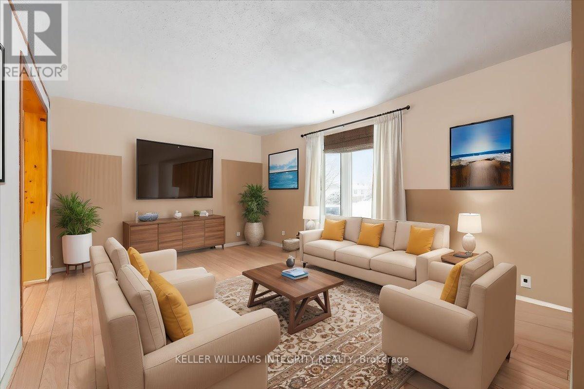 












320 REYNOLDS DRIVE

,
Ottawa,




Ontario
K1E1T2

