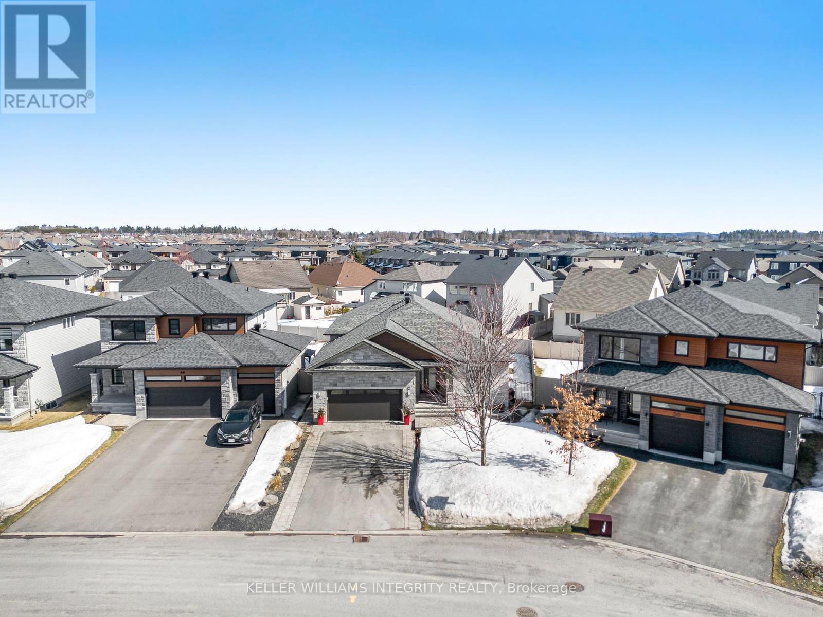 












42 GRANITE STREET

,
Clarence-Rockland,




Ontario
K4K0H8


