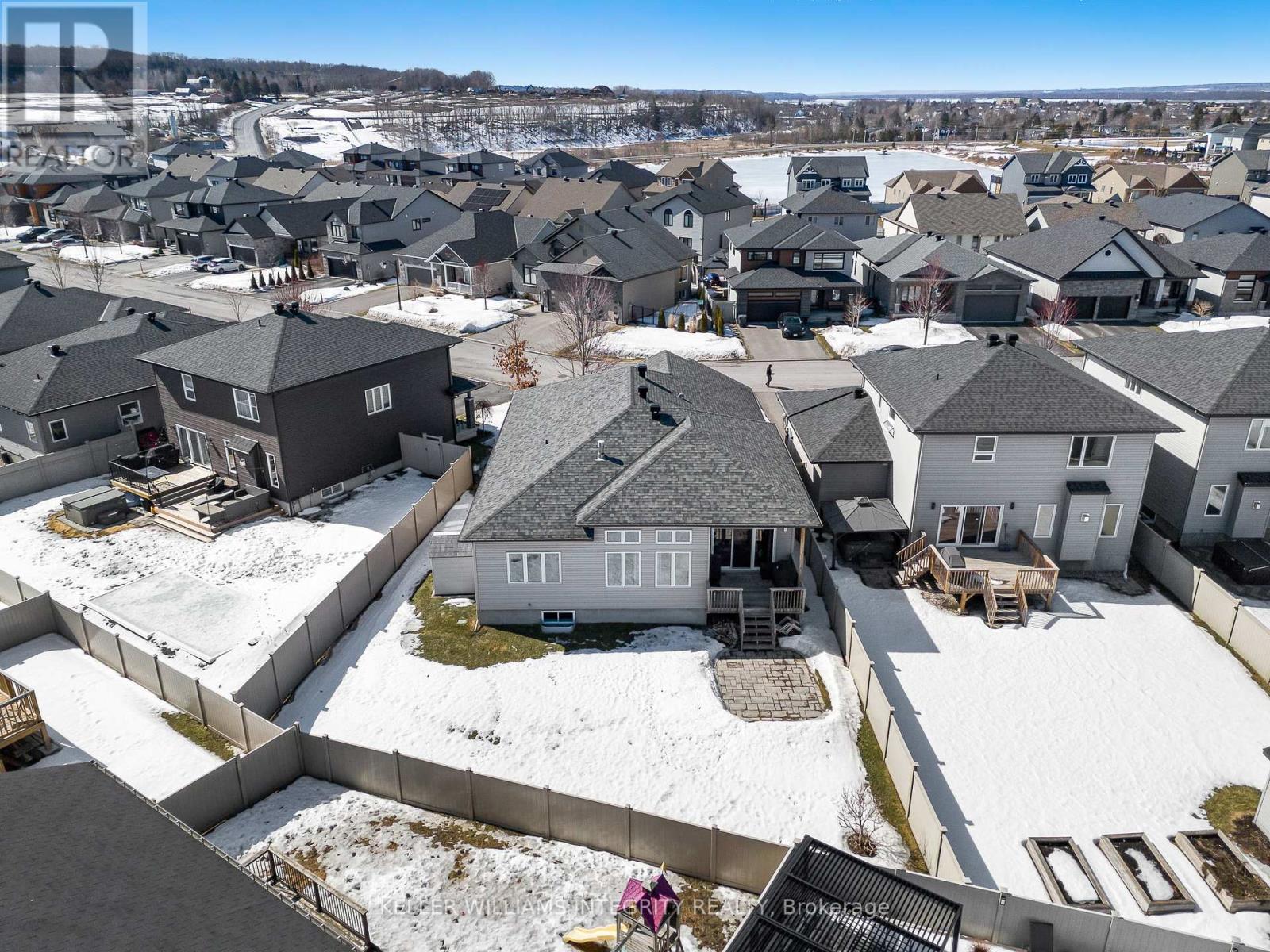 












42 GRANITE STREET

,
Clarence-Rockland,




Ontario
K4K0H8

