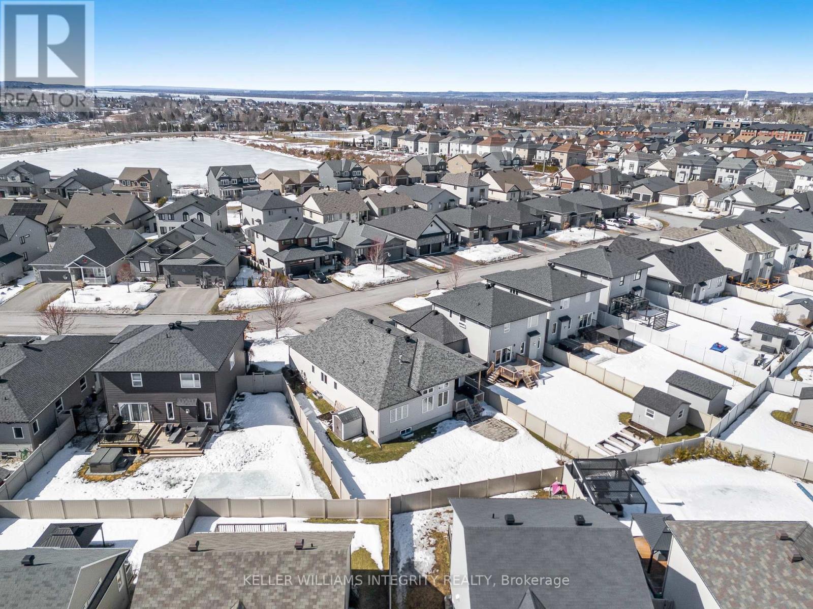 












42 GRANITE STREET

,
Clarence-Rockland,




Ontario
K4K0H8

