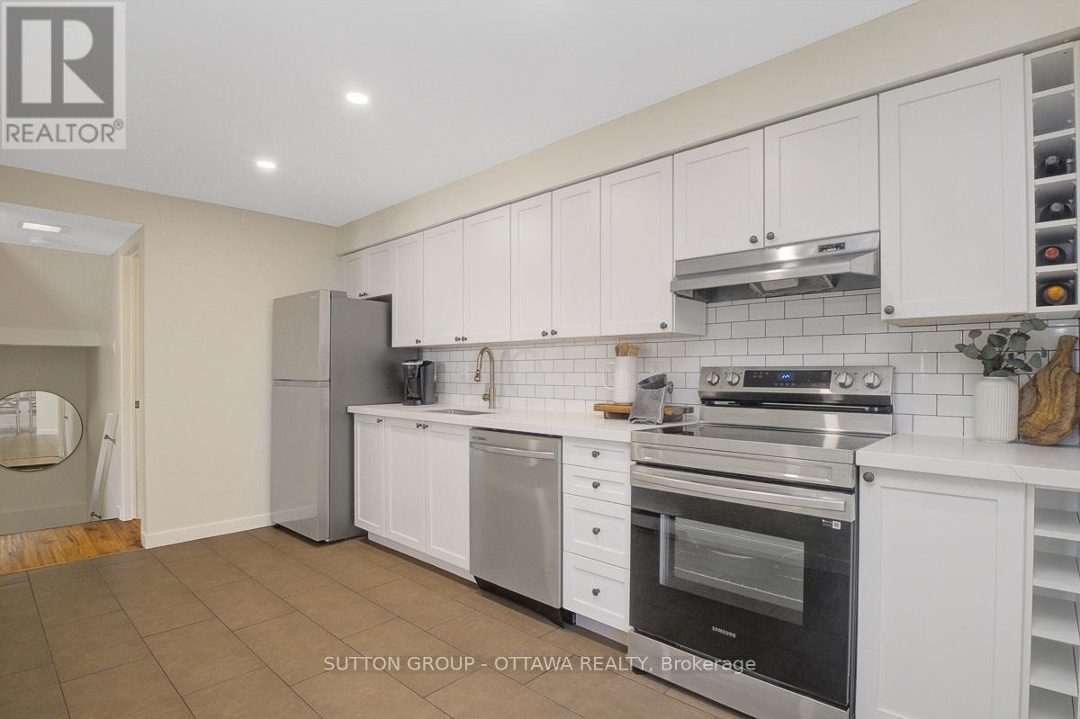 












68A - 790 ST. ANDRE DRIVE

,
Ottawa,




Ontario
K1C4S1

