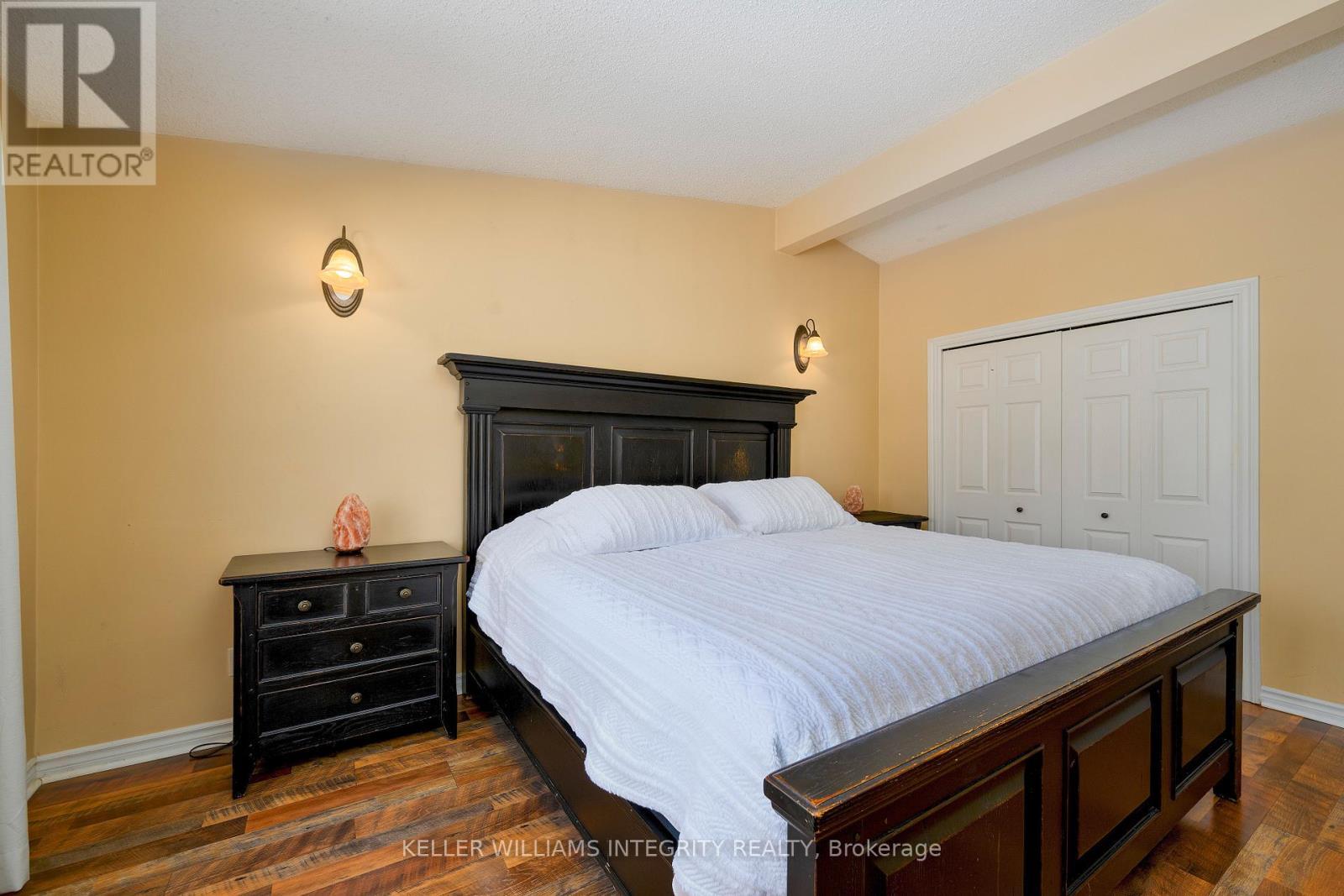 












3 BRIARCLIFFE DRIVE

,
Ottawa,




Ontario
K1J6E3

