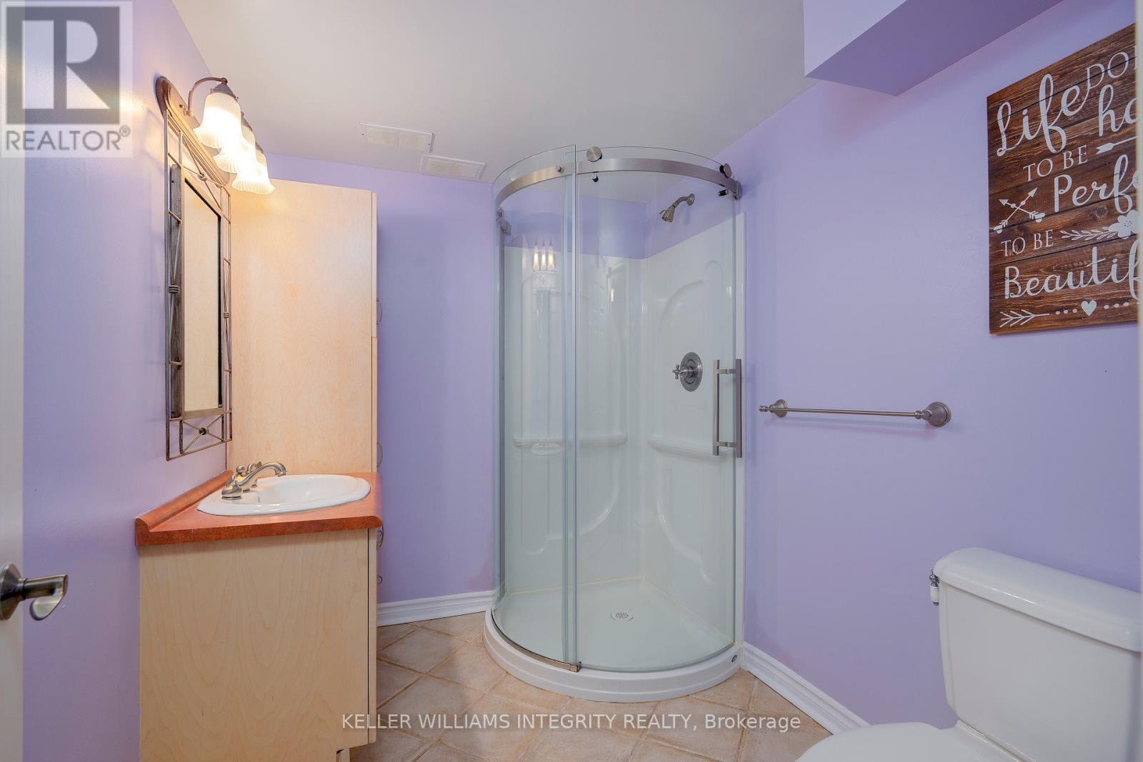 












3 BRIARCLIFFE DRIVE

,
Ottawa,




Ontario
K1J6E3

