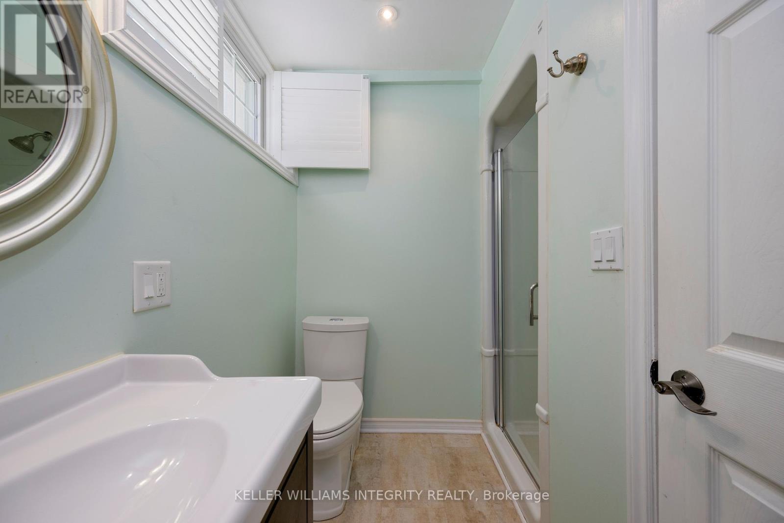 












3 BRIARCLIFFE DRIVE

,
Ottawa,




Ontario
K1J6E3

