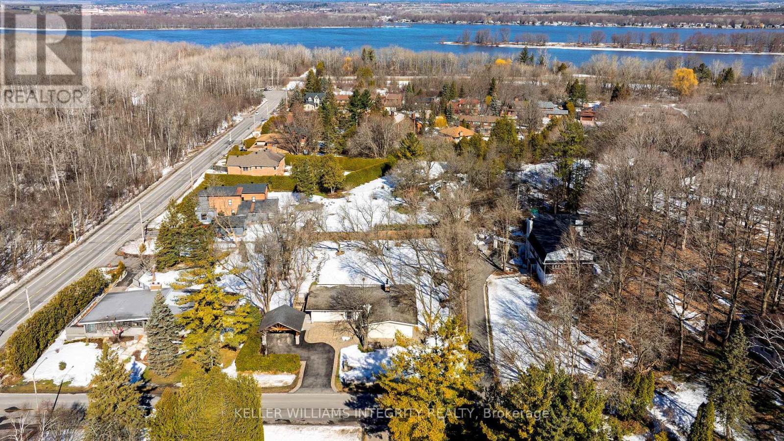 












3 BRIARCLIFFE DRIVE

,
Ottawa,




Ontario
K1J6E3

