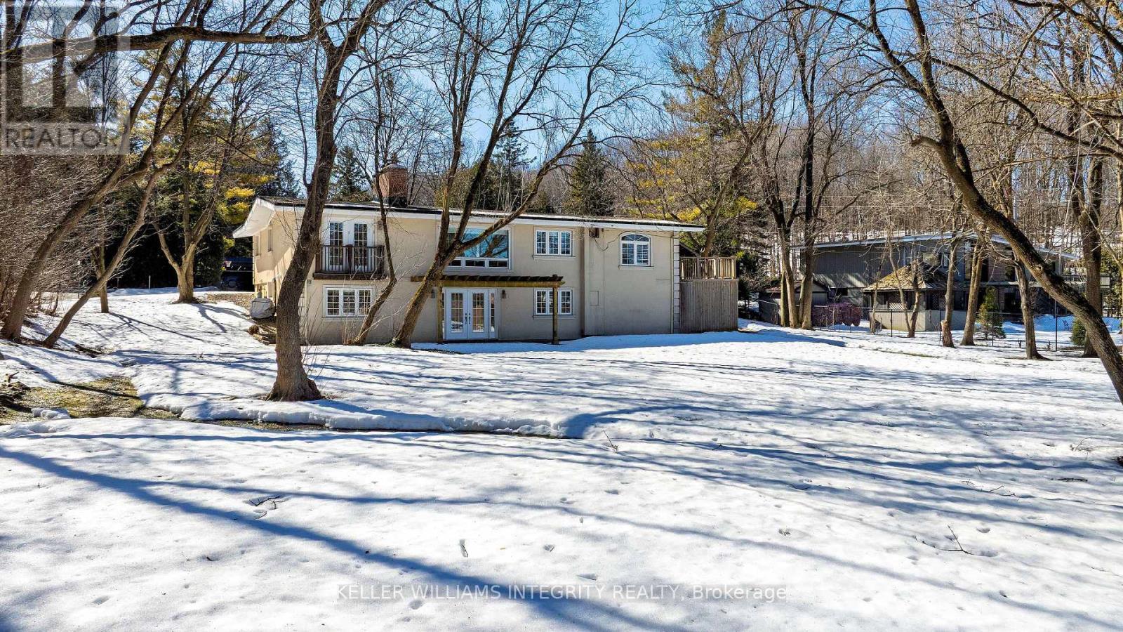 












3 BRIARCLIFFE DRIVE

,
Ottawa,




Ontario
K1J6E3

