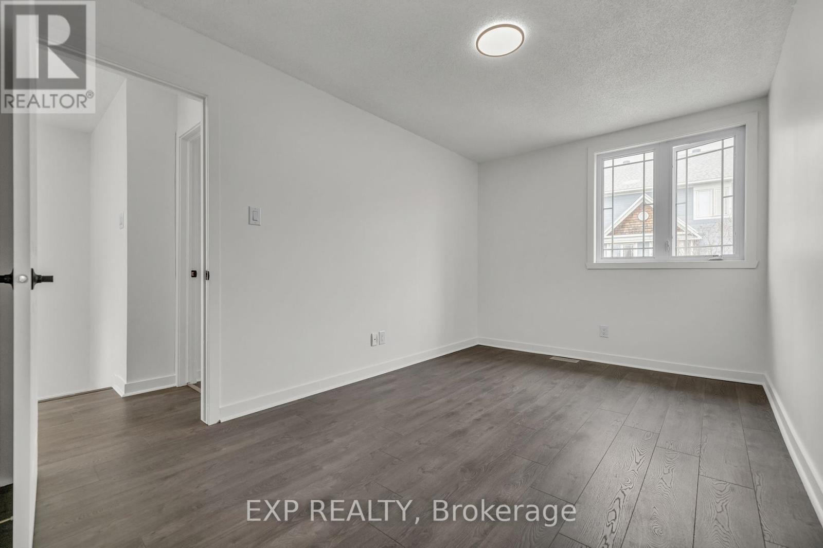 












423 HILLSBORO

,
Ottawa,




Ontario
K2M3A7

