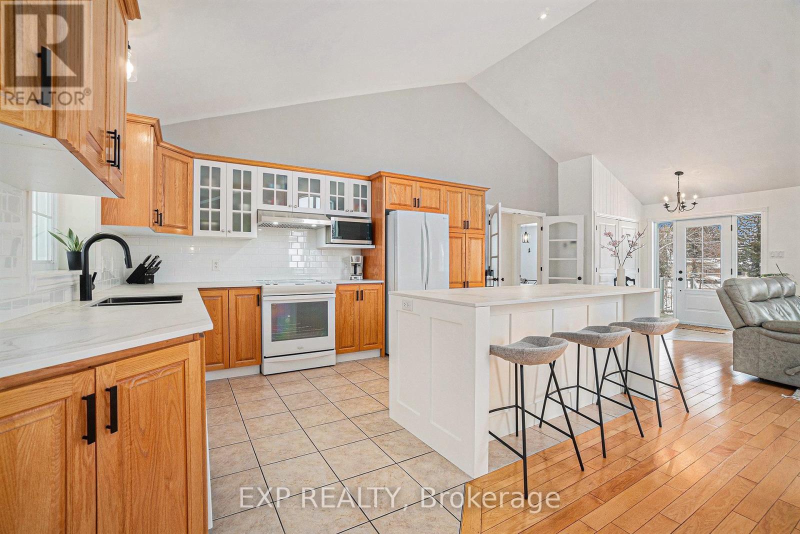 












1508 ST ANDRE ROAD

,
Russell,




Ontario
K0A1W0

