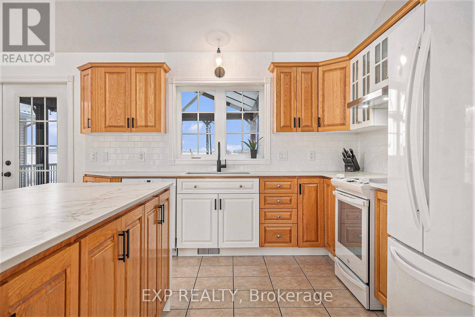 












1508 ST ANDRE ROAD

,
Russell,




Ontario
K0A1W0

