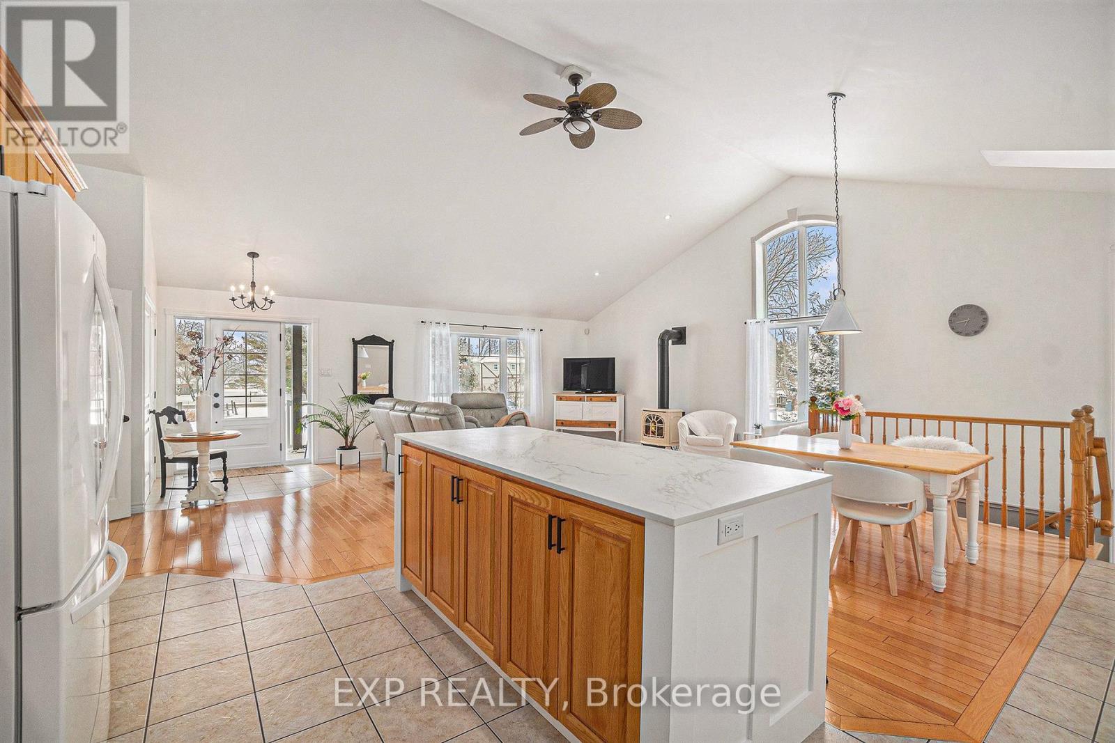












1508 ST ANDRE ROAD

,
Russell,




Ontario
K0A1W0

