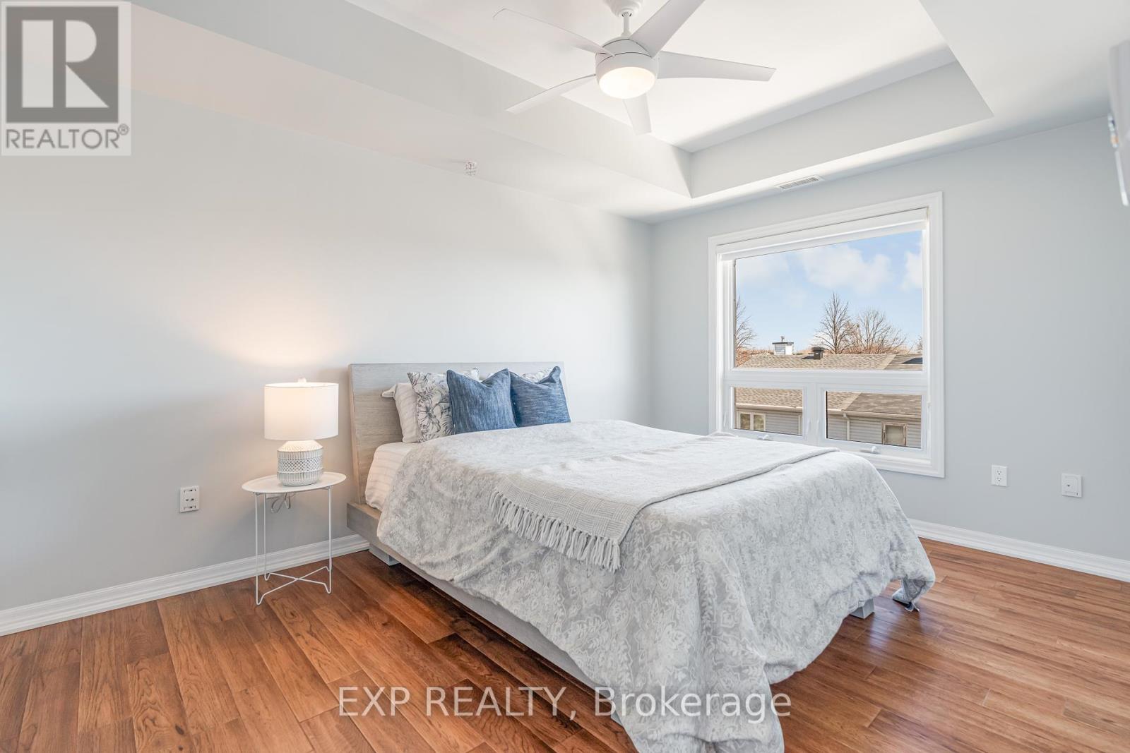 












304 - 225 WINTERFELL

,
Ottawa,




Ontario
K1G4J1

