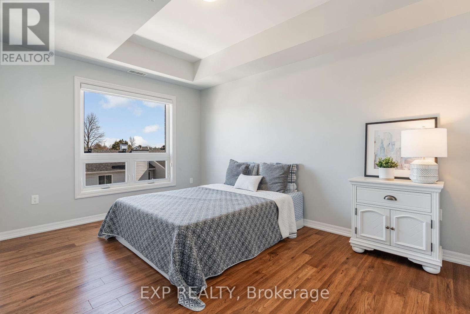 












304 - 225 WINTERFELL

,
Ottawa,




Ontario
K1G4J1

