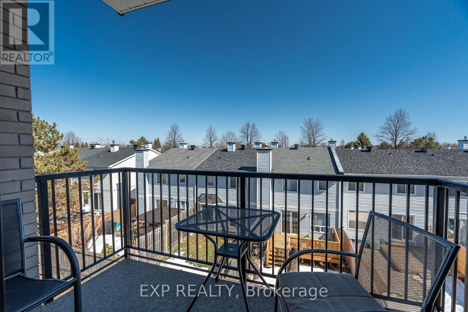 












304 - 225 WINTERFELL

,
Ottawa,




Ontario
K1G4J1

